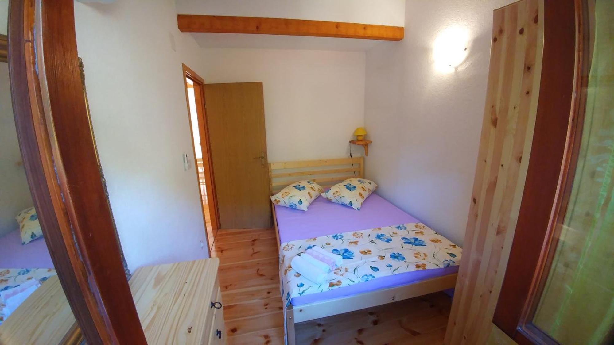 Appartement Adio Mare à Pomena Extérieur photo